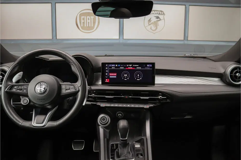 Alfa Romeo Tonale 1.3T PHEV Veloce Full option 280PK Zeer Un uit 2023, foto 9