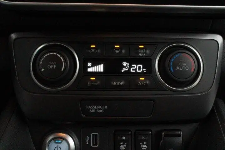 Nissan Leaf Acenta 40 kWh uit 2021, foto 15