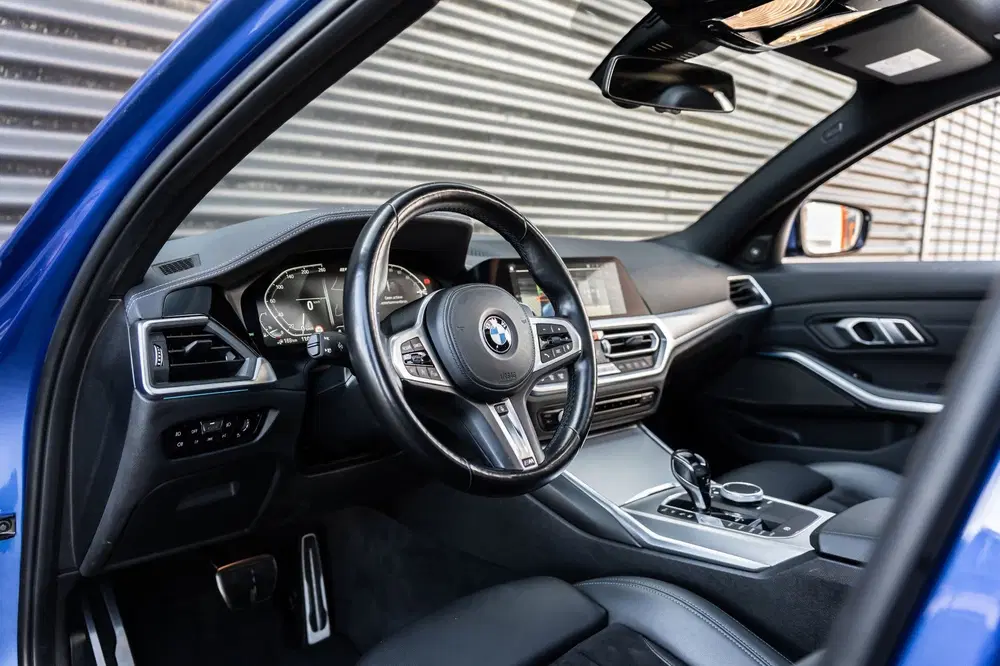 BMW 3-serie 330e High Executive M Sport uit 2021, foto 12