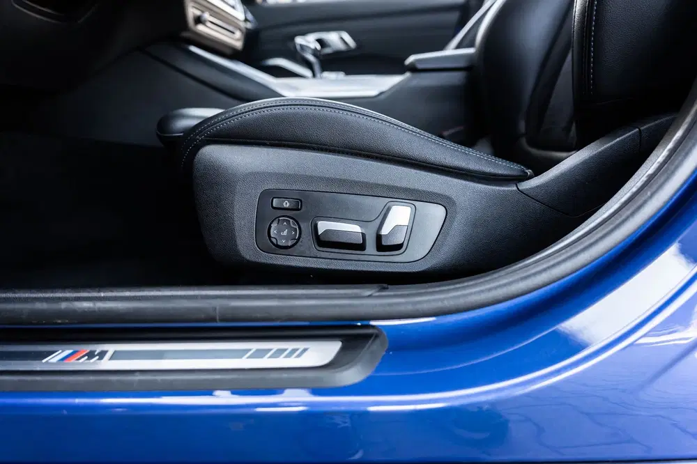 BMW 3-serie 330e High Executive M Sport uit 2021, foto 13