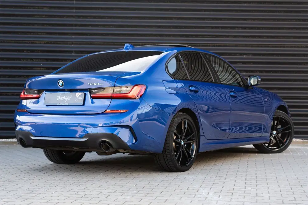 BMW 3-serie 330e High Executive M Sport uit 2021, foto 8