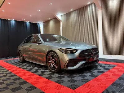 Mercedes-Benz C-Klasse 200 AMG Line 360 camera Leder uit 2022