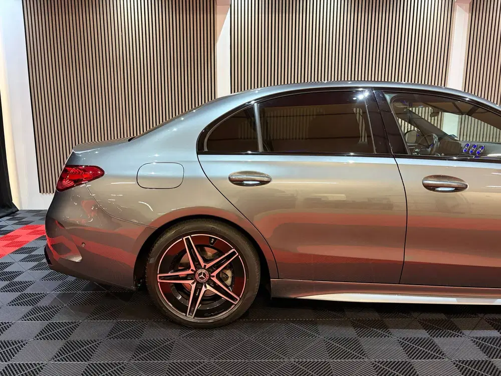Mercedes-Benz C-Klasse 200 AMG Line 360 camera Leder uit 2022, foto 5