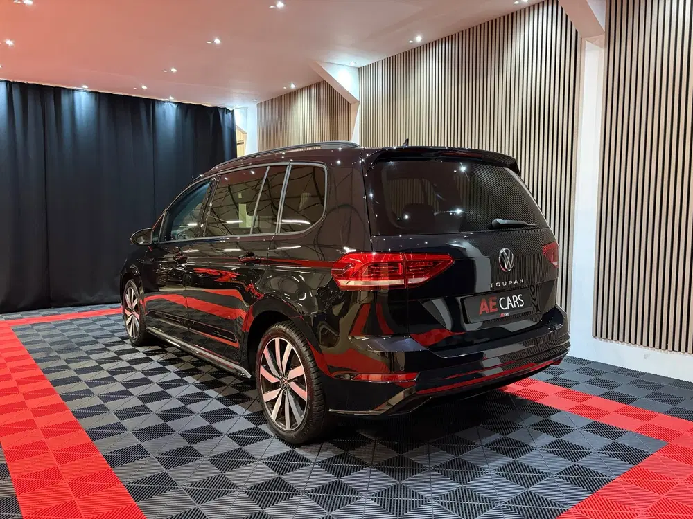 Volkswagen Touran 1.5 TSI Highline Executive R-Line-pakket 7 uit 2022, foto 15