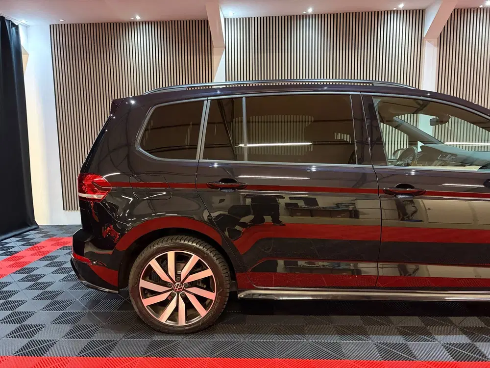Volkswagen Touran 1.5 TSI Highline Executive R-Line-pakket 7 uit 2022, foto 4