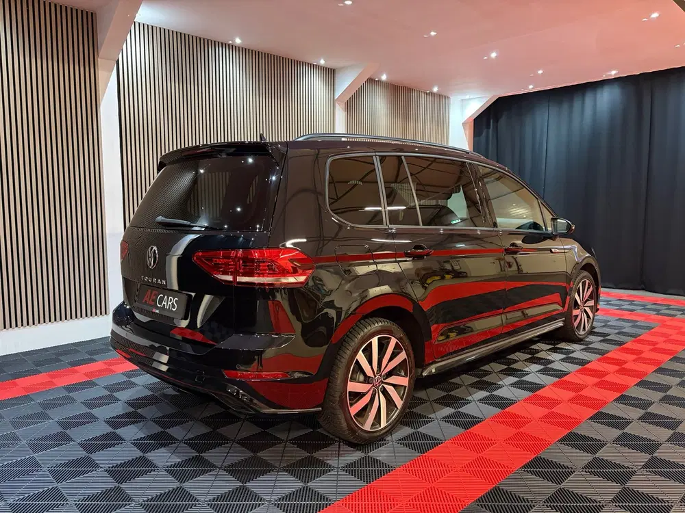Volkswagen Touran 1.5 TSI Highline Executive R-Line-pakket 7 uit 2022, foto 5
