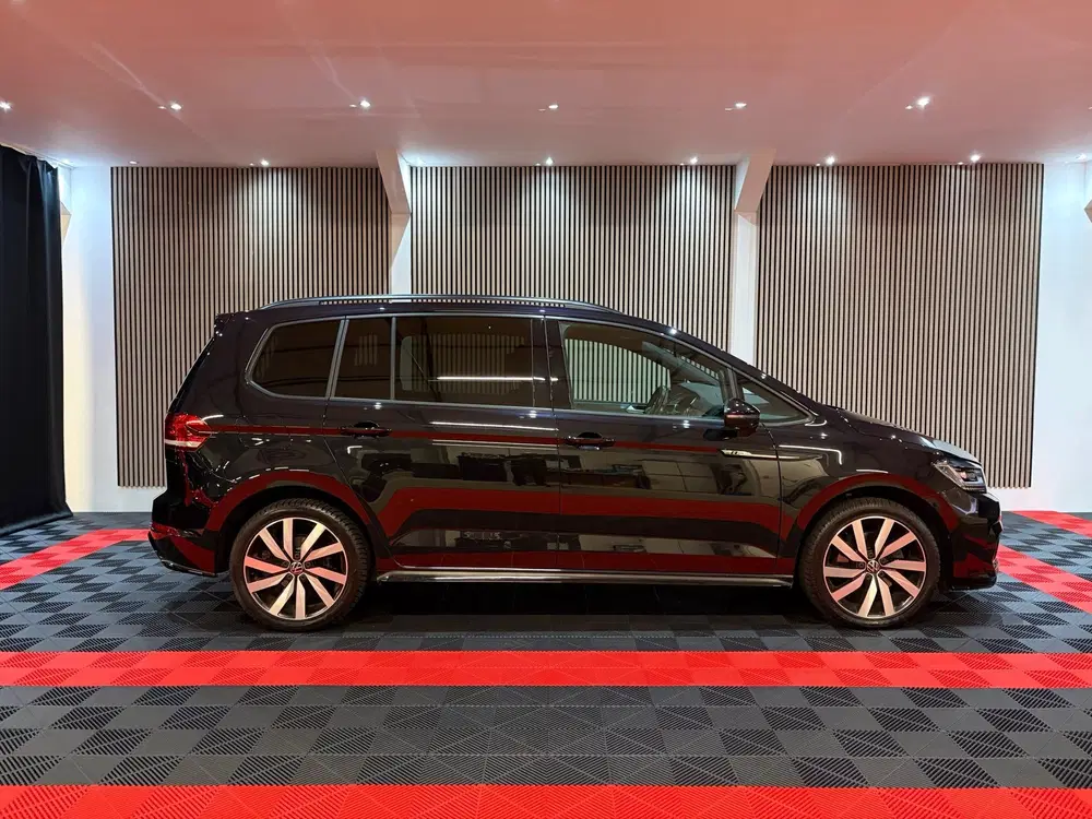 Volkswagen Touran 1.5 TSI Highline Executive R-Line-pakket 7 uit 2022, foto 7
