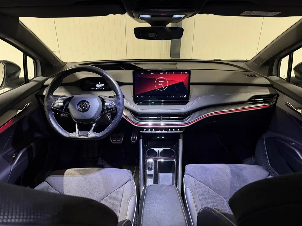 Skoda Enyaq 80 Sportline Warmtepomp Head-up Trekhaak N uit 2022, foto 11