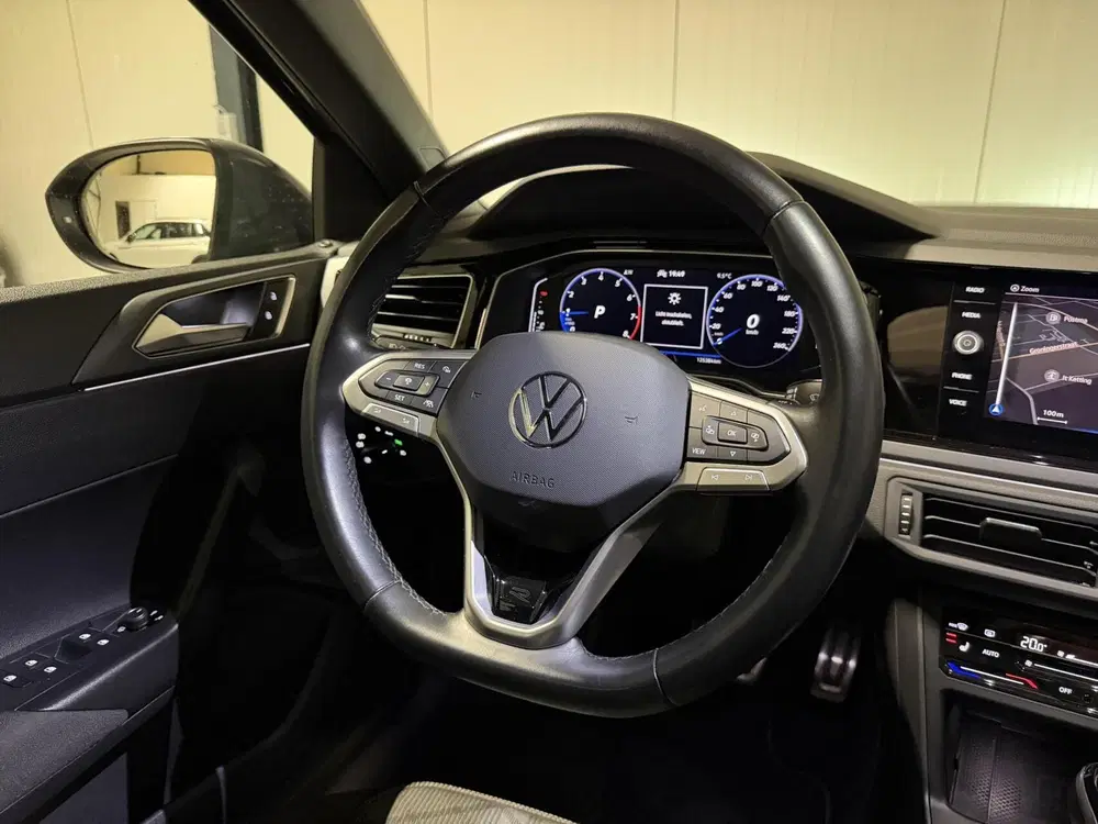 Volkswagen Taigo 1.0 TSI R-Line Pano Virtual Sfeer Camera uit 2022, foto 11