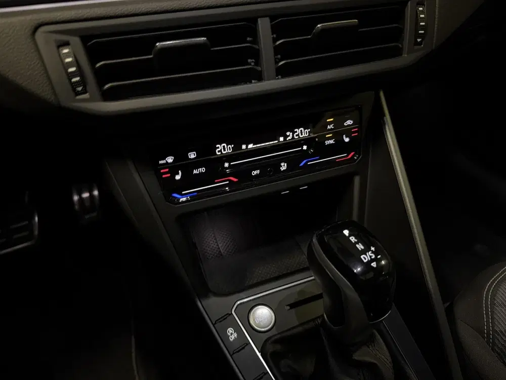 Volkswagen Taigo 1.0 TSI R-Line Pano Virtual Sfeer Camera uit 2022, foto 14