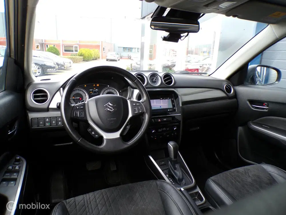 Suzuki Vitara 1.0 Boosterjet Stijl uit 2020, foto 13