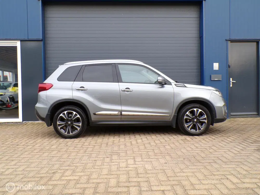 Suzuki Vitara 1.0 Boosterjet Stijl uit 2020, foto 3