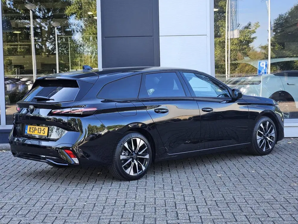 Peugeot 308 SW 1.6 Plug-in Hybrid 195 Allure uit 2026, foto 3