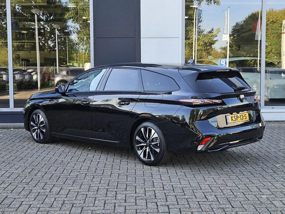Peugeot 308 SW 1.6 Plug-in Hybrid 195 Allure uit 2026, foto 4