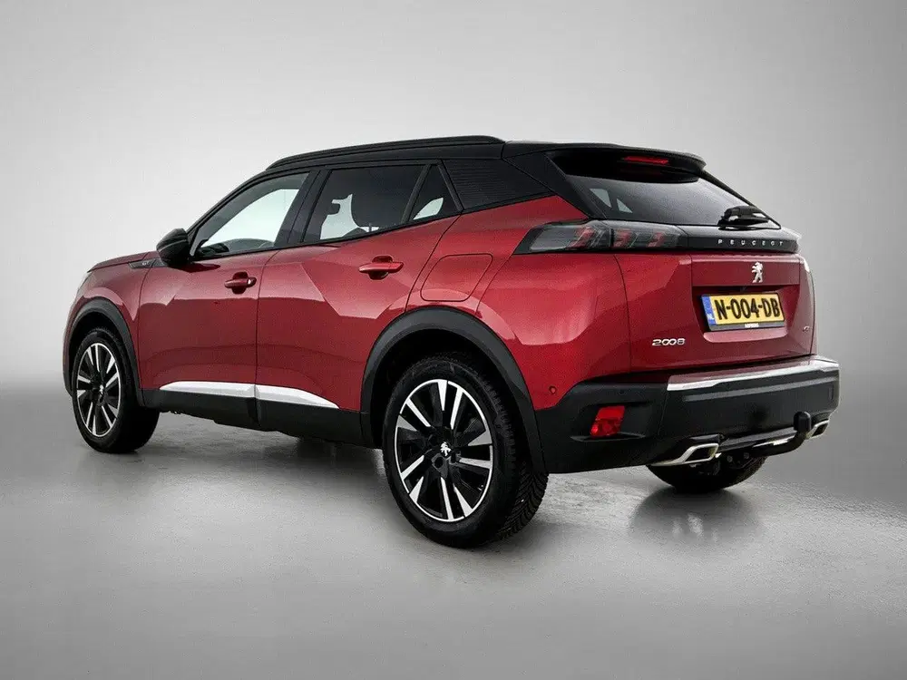 Peugeot 2008 1.2 130pk GT Pack Automaat uit 2021, foto 6
