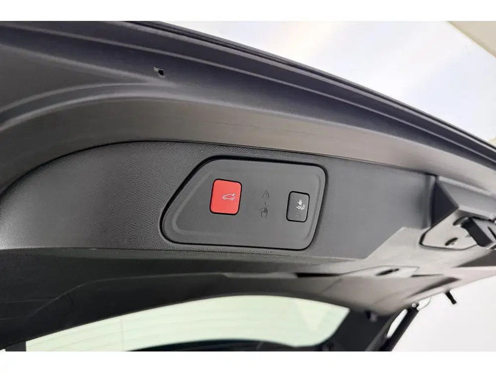 Peugeot 3008 1.6 HYbrid 225 Allure Pack Business uit 2022, foto 13