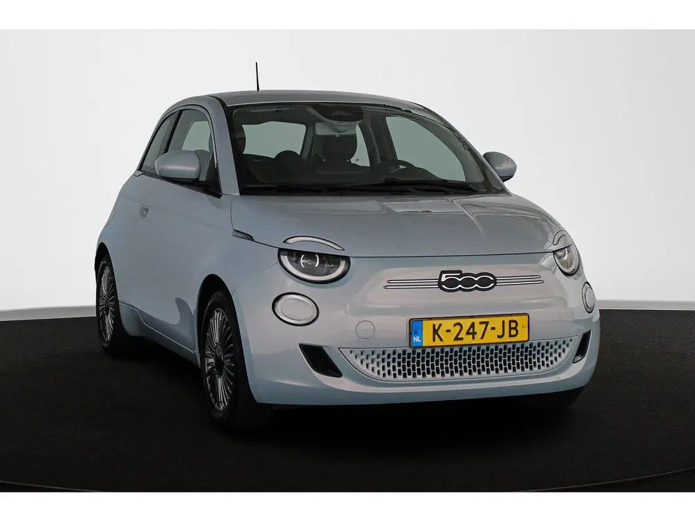 Fiat 500 Icon 42 kWh LED Camera Keyless Apple CarPl uit 2020, foto 2