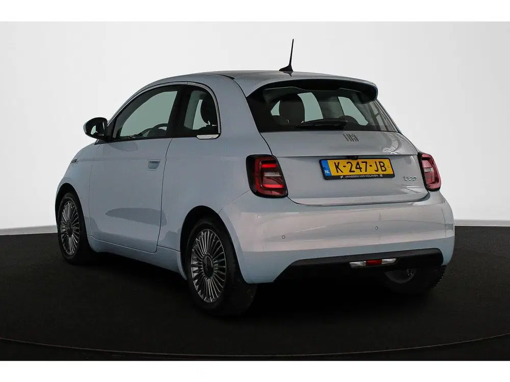 Fiat 500 Icon 42 kWh LED Camera Keyless Apple CarPl uit 2020, foto 4