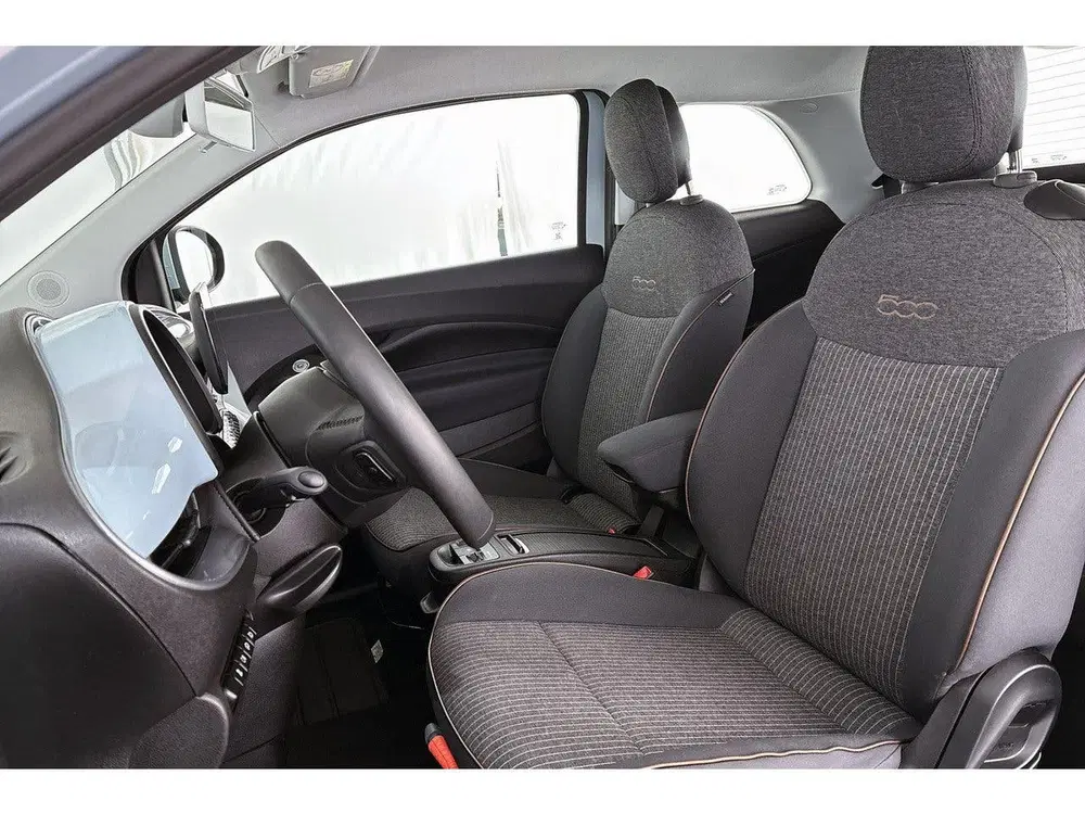 Fiat 500 Icon 42 kWh LED Camera Keyless Apple CarPl uit 2020, foto 6