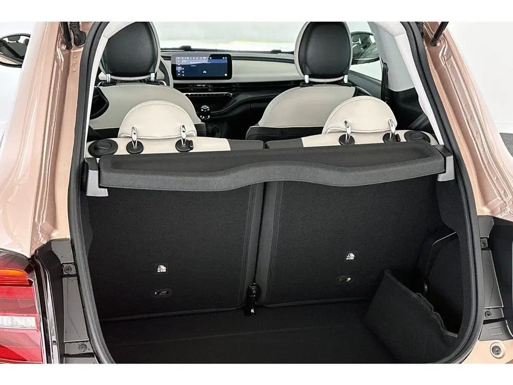 Fiat 500 1.0 Hybrid La Prima Panoramadak Stoelverwa uit 2026, foto 10