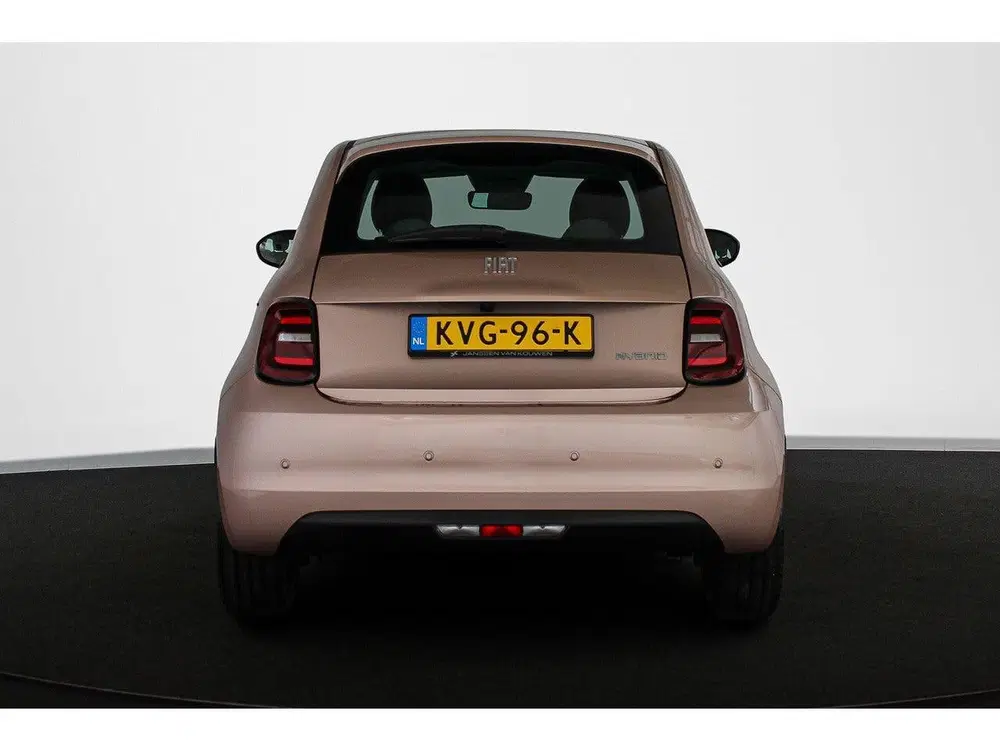 Fiat 500 1.0 Hybrid La Prima Panoramadak Stoelverwa uit 2026, foto 15