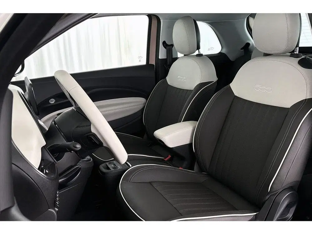 Fiat 500 1.0 Hybrid La Prima Panoramadak Stoelverwa uit 2026, foto 6