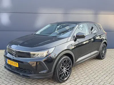 Opel Grandland 1.2 Turbo Business Edition Automaat uit 2022