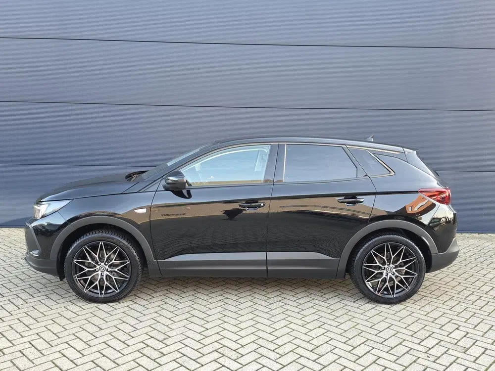 Opel Grandland 1.2 Turbo Business Edition Automaat uit 2022, foto 2