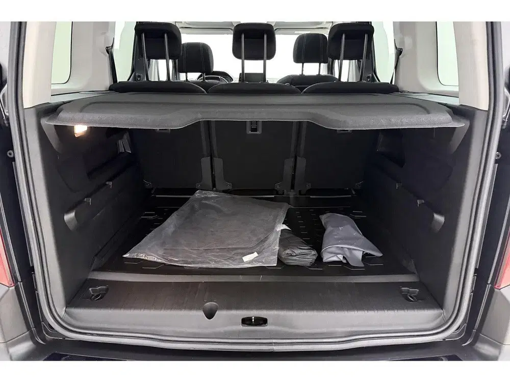 Peugeot Rifter 1.2 Puretech 130pk Automaat GT uit 2022, foto 3
