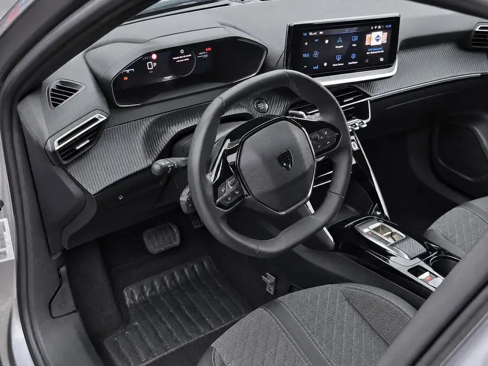 Peugeot 2008 1.2 Hybrid 145PK Allure Camera uit 2025, foto 4