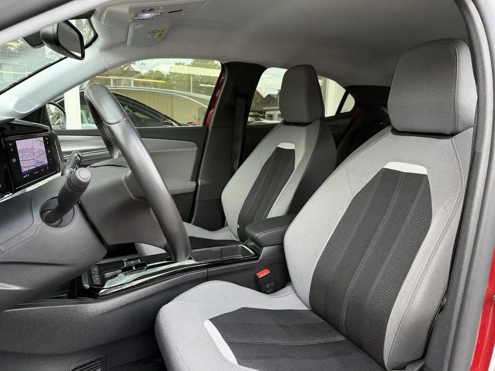 Opel Mokka Elegance 50-kWh uit 2021, foto 7