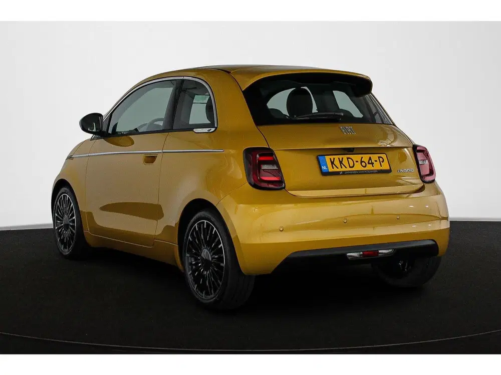 Fiat 500 1.0 Hybrid La Prima JBL Panoramadak Stoelv uit 2026, foto 4