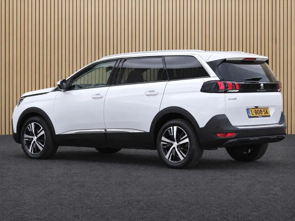Peugeot 5008 1.2 PureTech Allure uit 2020, foto 2