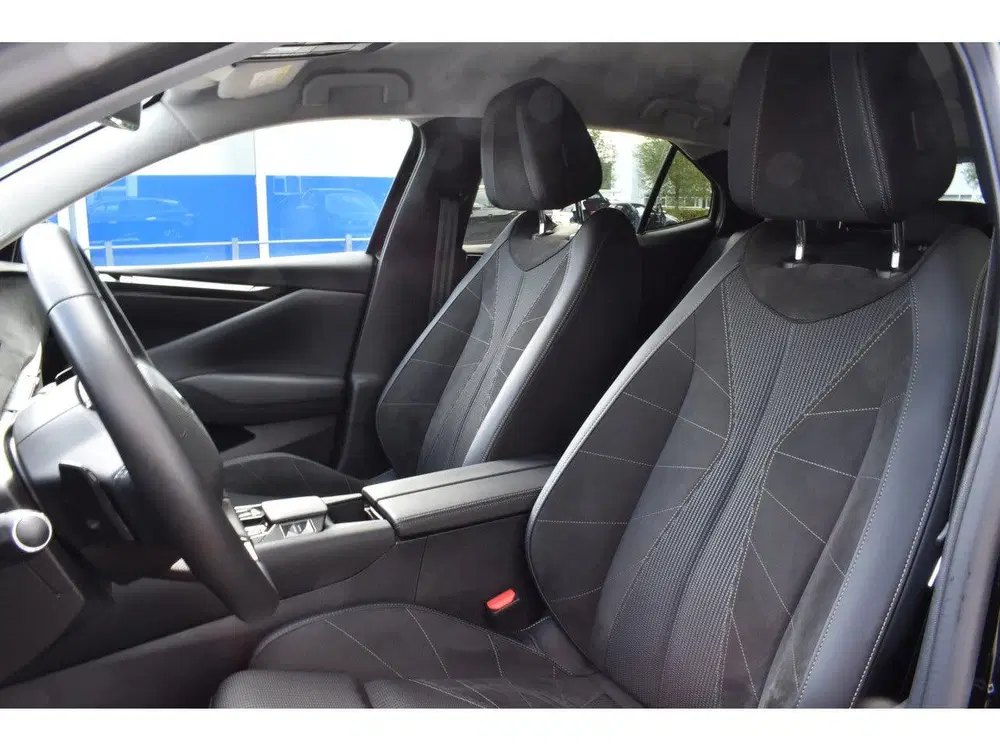 DS Automobiles DS 4 DS DS 4 Hybrid 136 DCS-6 Étoile Alcantara uit 2025, foto 2
