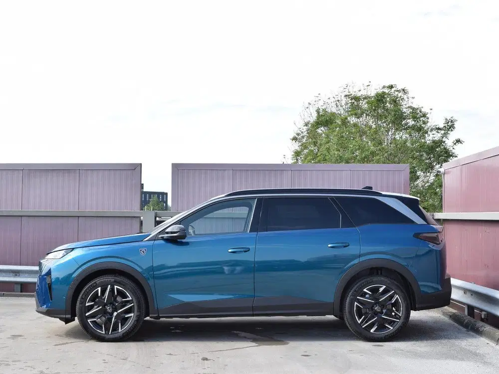 Peugeot 5008 1.2 Hybrid 145 GT Exclusive 7-PERSOONS uit 2026, foto 2
