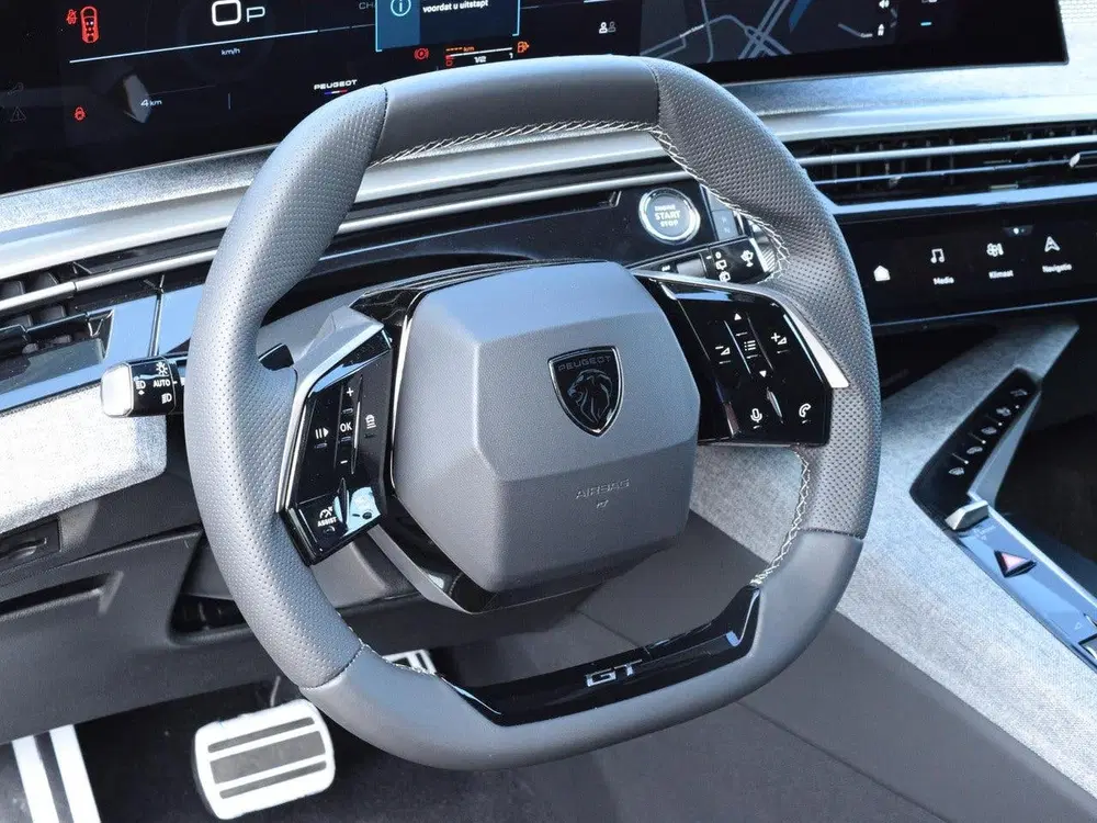 Peugeot 5008 1.2 Hybrid 145 GT Exclusive 7-PERSOONS uit 2026, foto 6