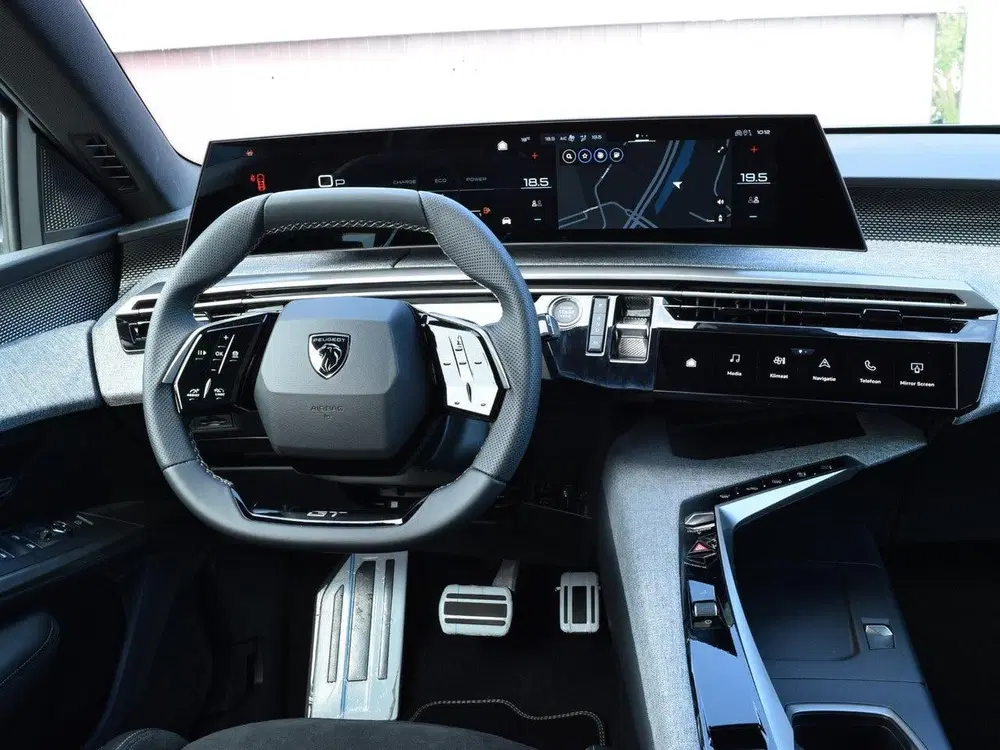 Peugeot 5008 1.2 Hybrid 145 GT Exclusive 7-PERSOONS uit 2026, foto 8