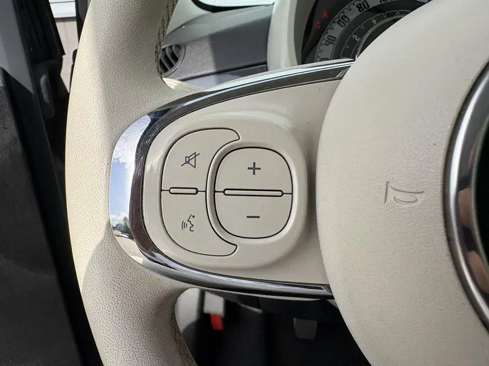 Fiat 500 1.0 Hybrid Lounge uit 2020, foto 15