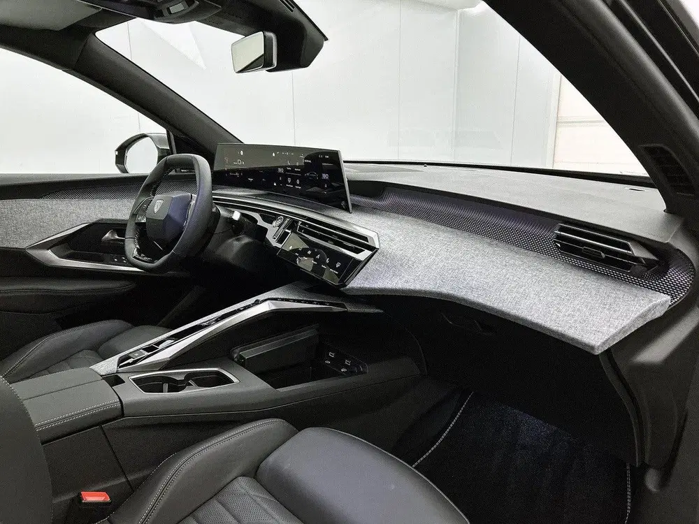 Peugeot 3008 Launch Edition 325 Dual Motor 73 kWh Leder uit 2026, foto 12