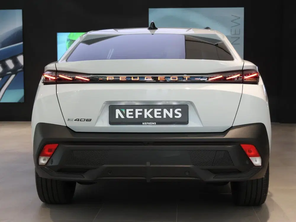 Peugeot 408 e-408 Allure 58 kWh uit 2026, foto 8