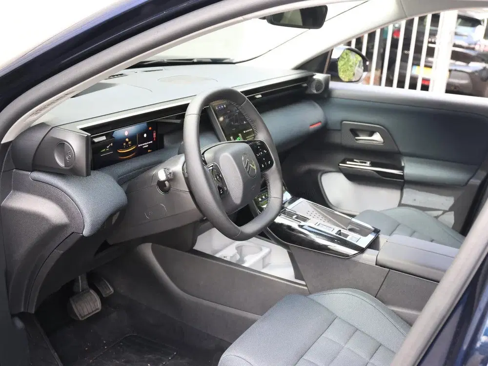 Citroën C5 Aircross Plus Comfort Range 74 kWh uit 2026, foto 10