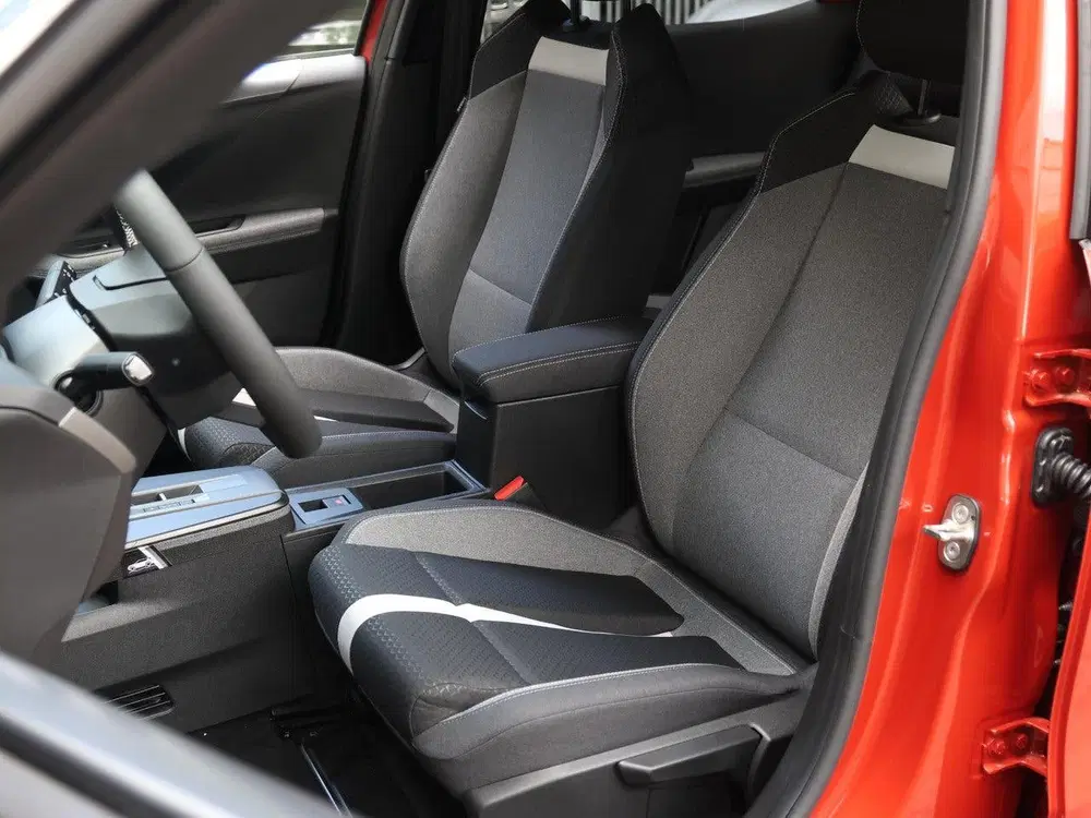 Opel Frontera 1.2 Turbo Hybrid GS 7p. uit 2026, foto 12