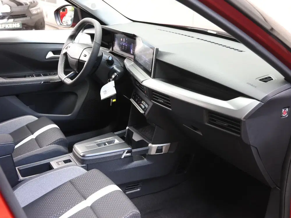 Opel Frontera 1.2 Turbo Hybrid GS 7p. uit 2026, foto 9