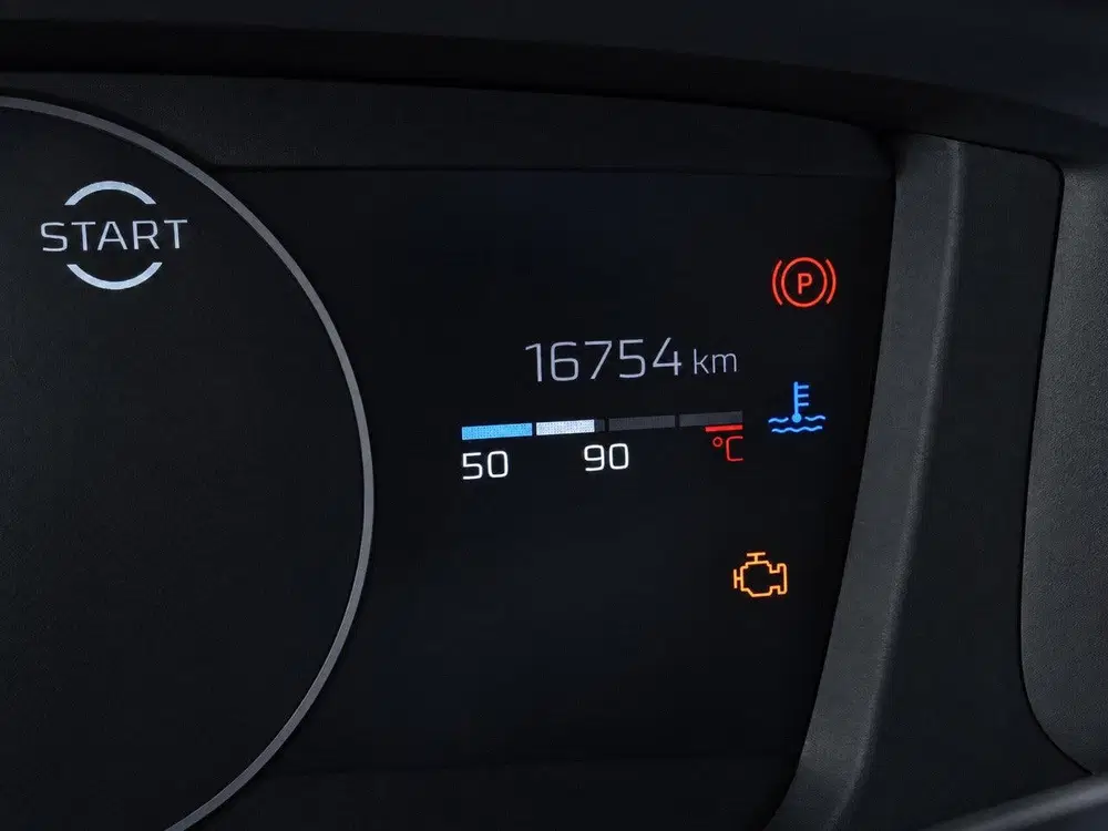Peugeot 2008 1.2 Hybrid 145PK Allure Navigatie uit 2025, foto 13
