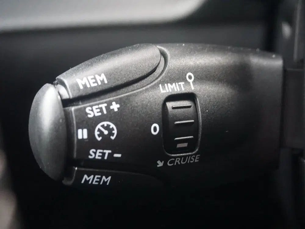Peugeot 2008 1.2 TURBO Allure Pack Afn. Trekhaak (bj 20 uit 2023, foto 13