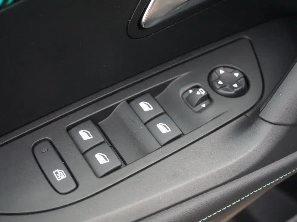 Peugeot 2008 1.2 TURBO Allure Pack Afn. Trekhaak (bj 20 uit 2023, foto 8