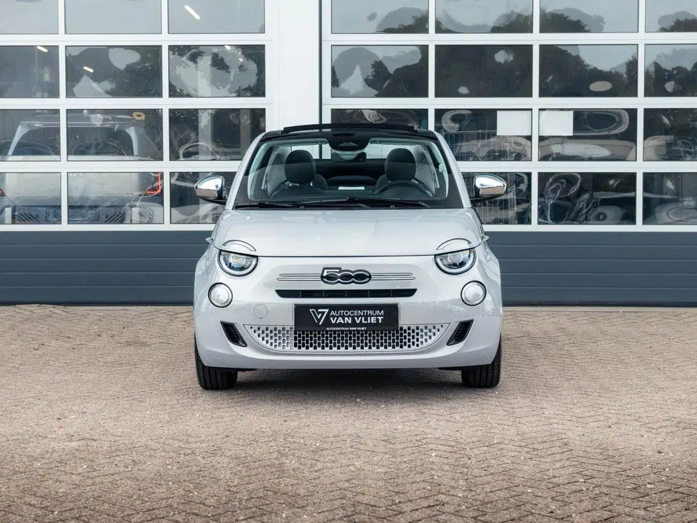 Fiat 500C Hybrid Dolcevita Limited Edition uit 2026, foto 2