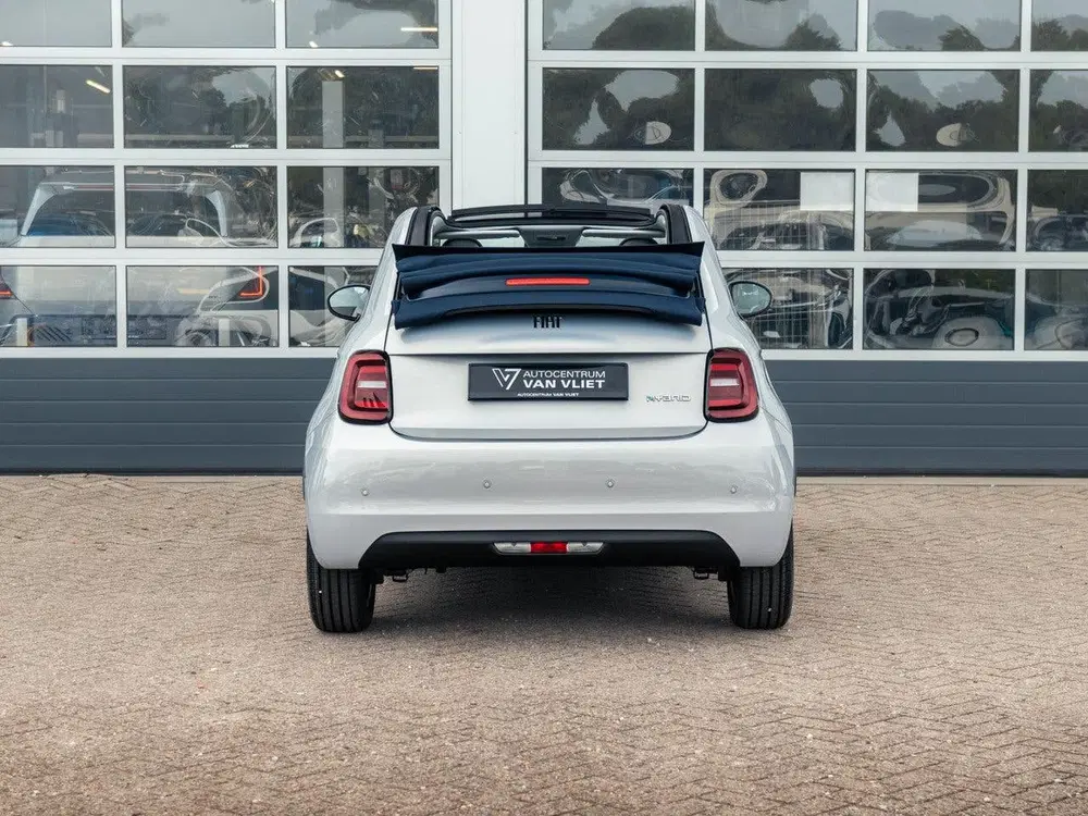 Fiat 500C Hybrid Dolcevita Limited Edition uit 2026, foto 6
