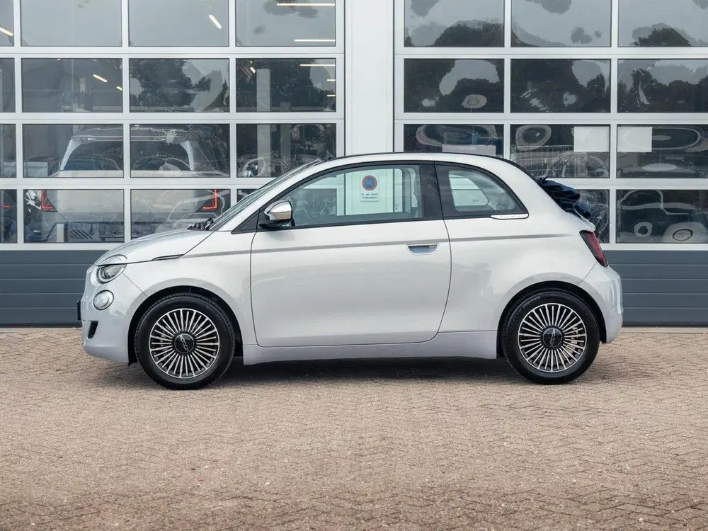 Fiat 500C Hybrid Dolcevita Limited Edition uit 2026, foto 8