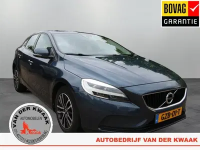 Volvo V40 2.0 T2 Momentum Navi uit 2020